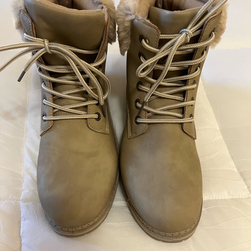 Women's Tan Lace-Up Boots NEW